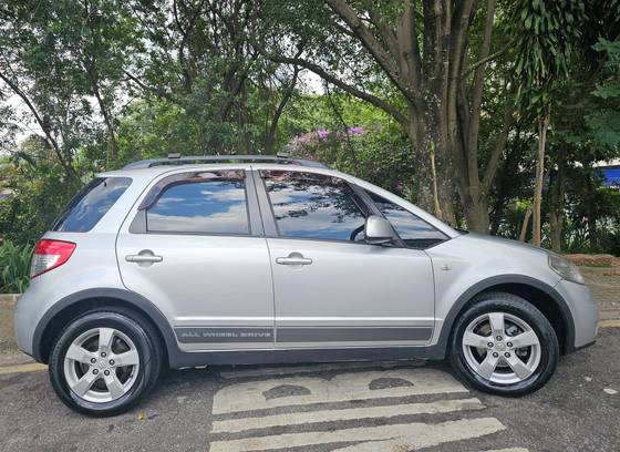 SUZUKI SX4 2.0 4X4 16V GASOLINA 4P AUTOMÁTICO